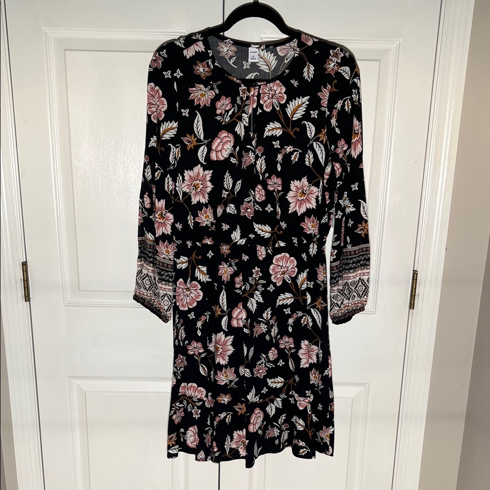 Old Navy Black Floral Long Sleeve Dress NWT